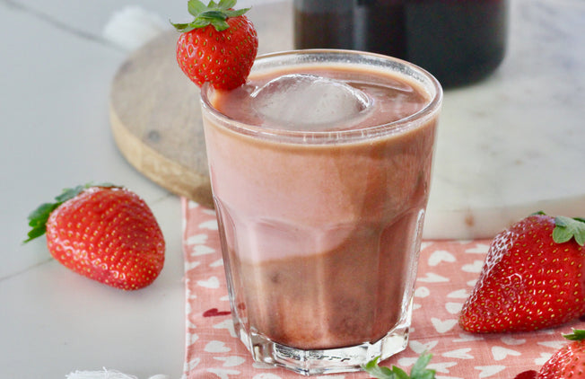 Recipe: Chocolate Strawberry Cold Brew Latte