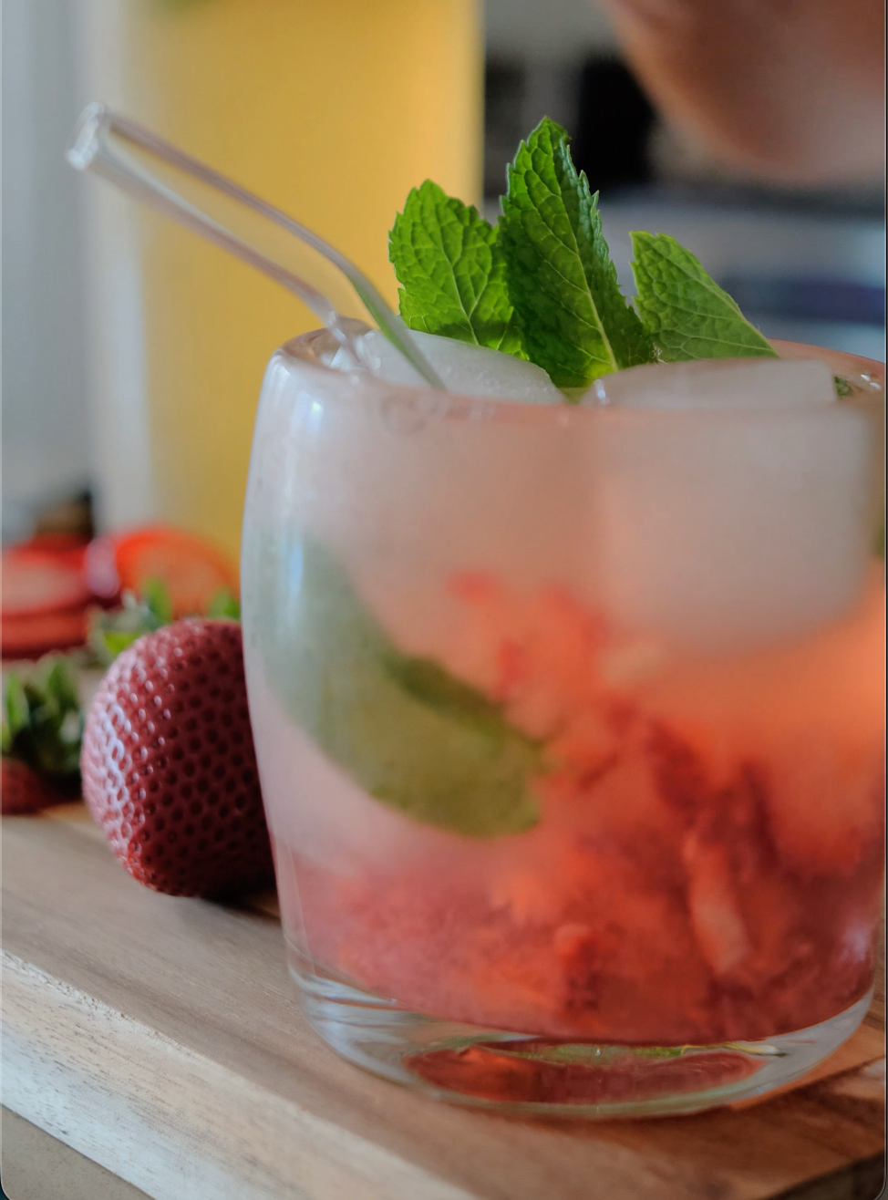 RECIPE: STRAWBERRY MINT ICED SENCHA GREEN TEA