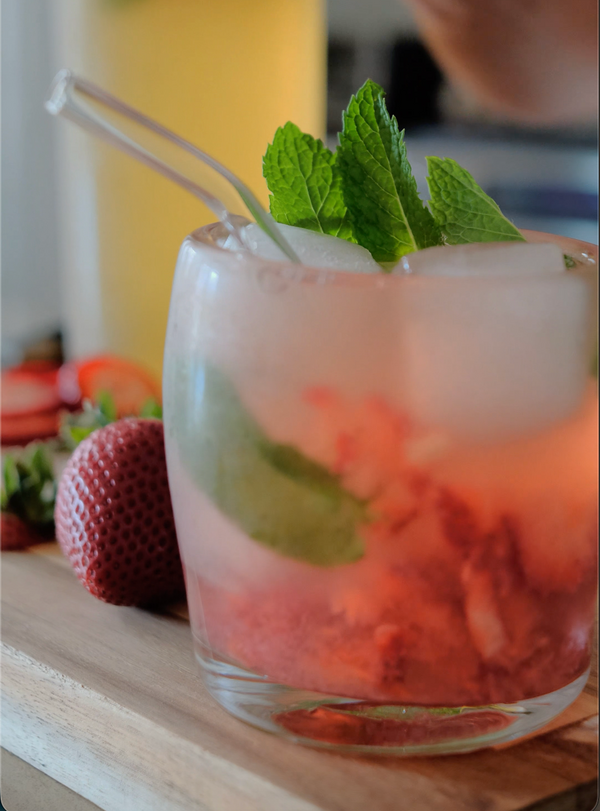 RECIPE: STRAWBERRY MINT ICED SENCHA GREEN TEA