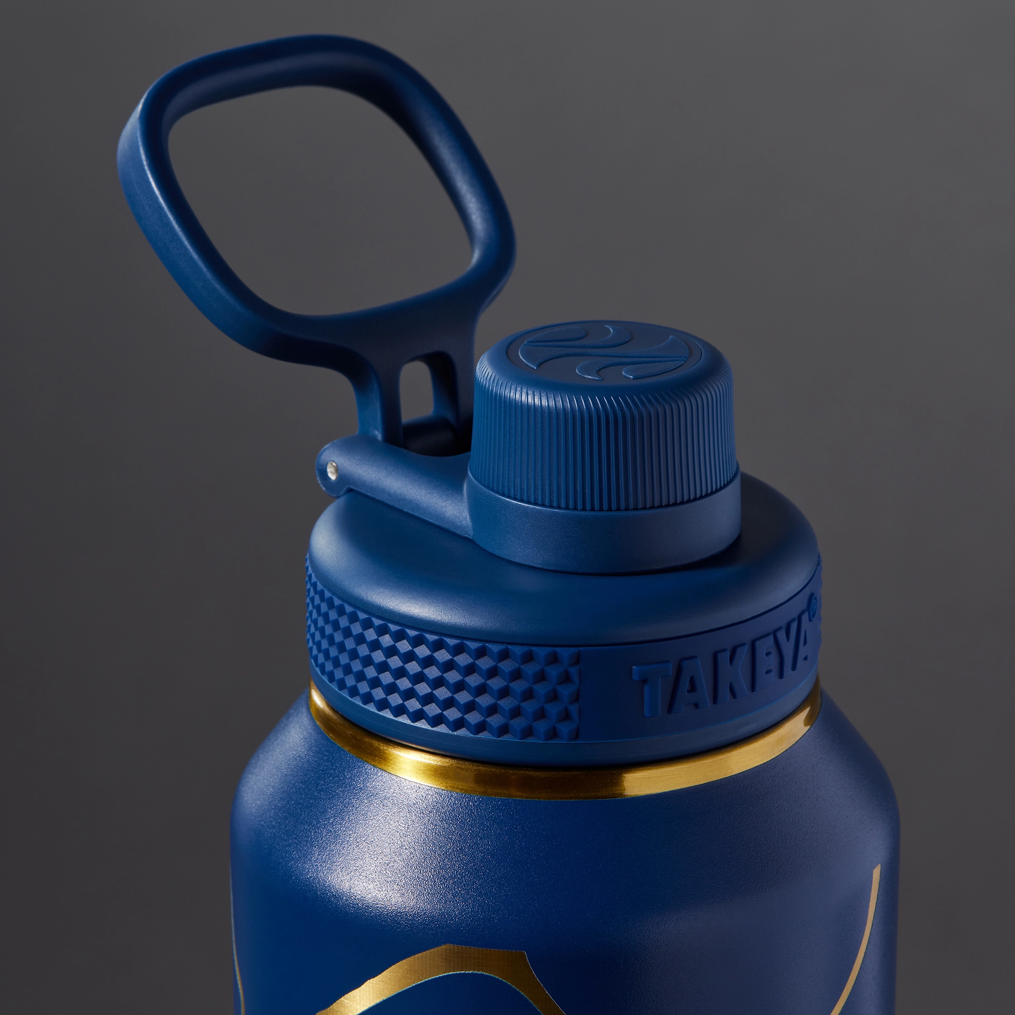 Kintsugi Water Bottle with Spout Lid – Takeya USA